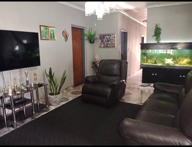 4 BEDROOM HOUSE FOR SALE IN NORTHDALE
